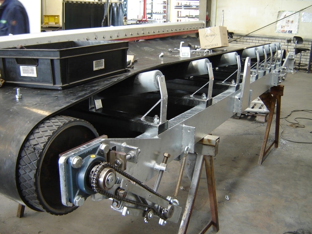 PRODUCTIE SPITMACHINES, Revisies, reparaties en aanpassingen van P. van Eijzeren Machinebouw